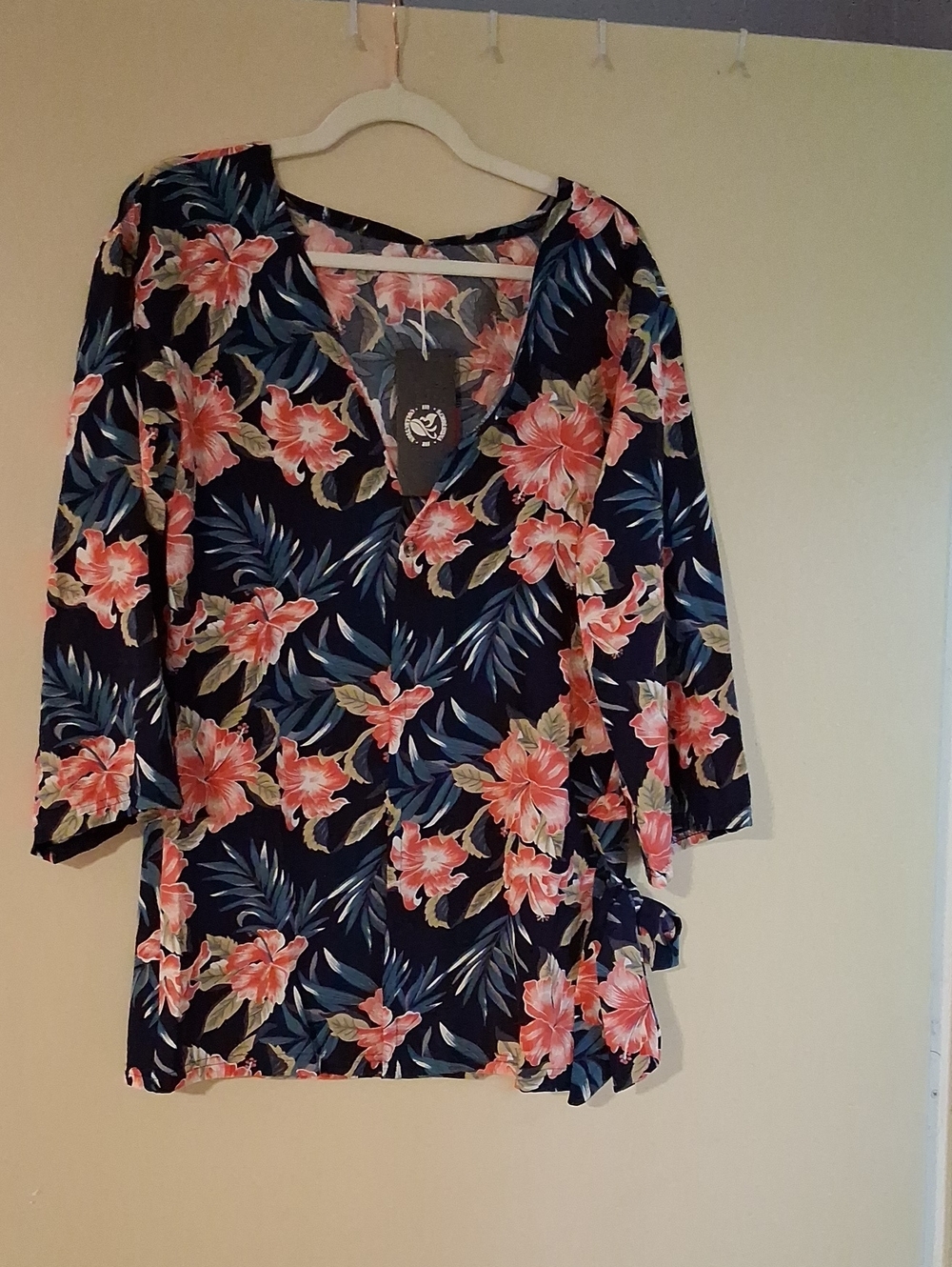 Floral V-Neck Wrap Top in Navy and Coral